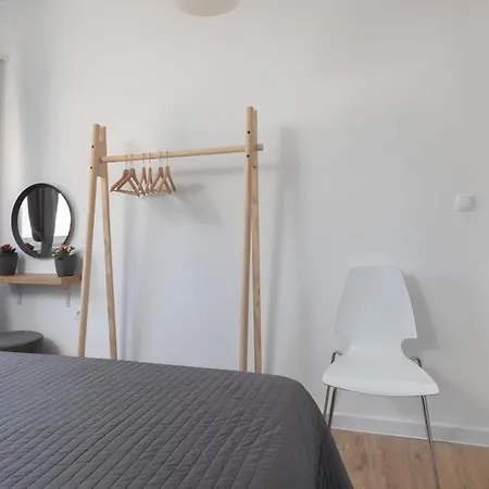 Left & Right With Jacuzzi, 4 Stars Makarska