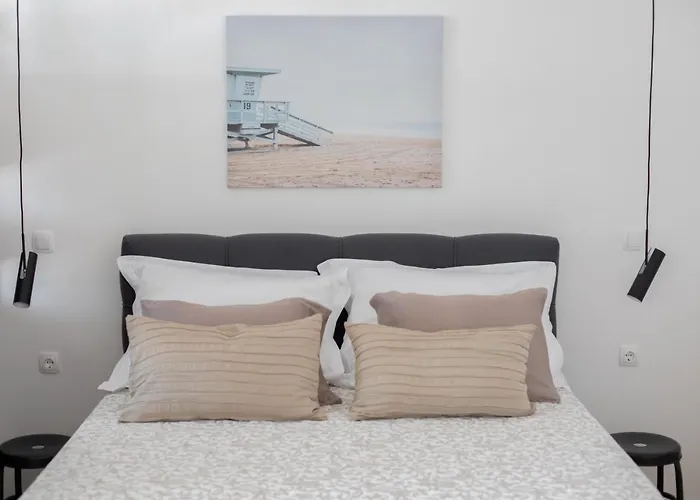 Daire Left & Right With Jacuzzi, 4 Stars *