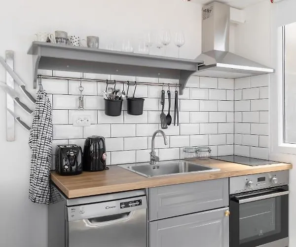 Left & Right With Jacuzzi, 4 Stars Daire *