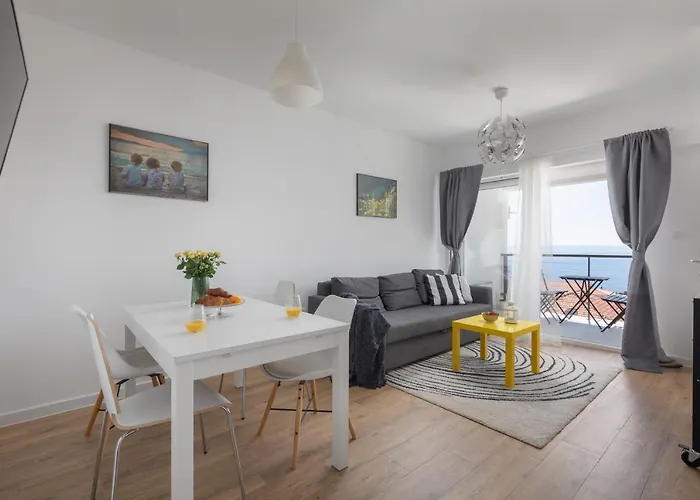 Appartement Left & Right With Jacuzzi, 4 Stars