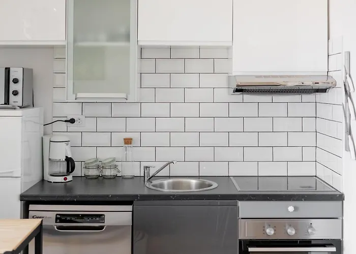 Left & Right With Jacuzzi, 4 Stars Appartement *