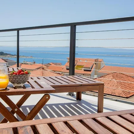 Left & Right With Jacuzzi, 4 Stars