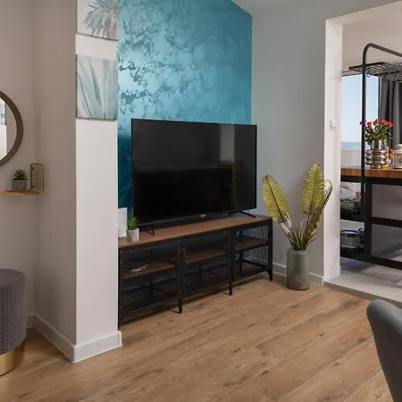Apartment Left & Right With Jacuzzi, 4 Stars