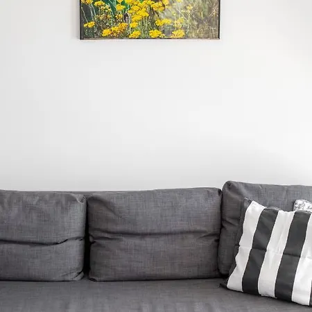 Apartment Left & Right With Jacuzzi, 4 Stars *