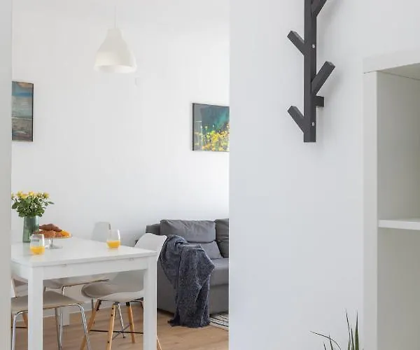 アパート Left & Right With Jacuzzi, 4 Stars マカルスカ